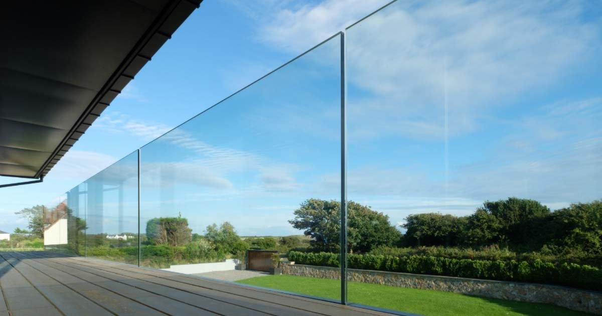 Premium Glass Balustrade Installation Sharjah